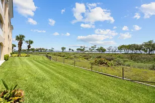 24 Harbour Isle Dr W, Fort Pierce, FL 34949 - Photo 32