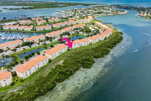 24 Harbour Isle Dr W, Fort Pierce, FL 34949 - Photo 2