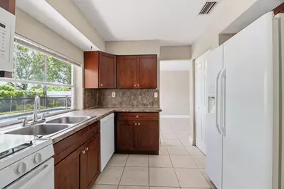 2420 NW 89th Avenue, Sunrise, FL 33322 - Photo 12