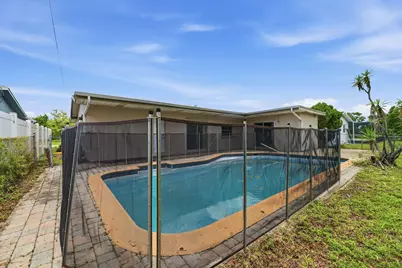 2420 NW 89th Avenue, Sunrise, FL 33322 - Photo 32
