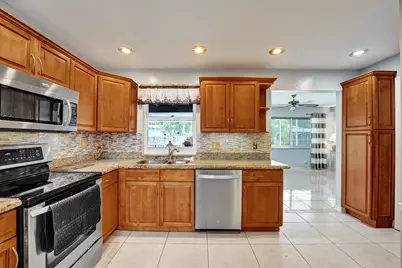 1710 NW 111th Terrace, Pembroke Pines, FL 33026 - Photo 28