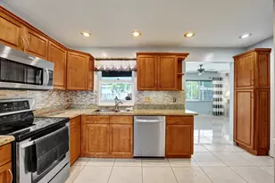 1710 NW 111th Terrace, Pembroke Pines, FL 33026 - Photo 28