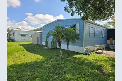 7 Madrid Lane, Port Saint Lucie, FL 34952 - Photo 2