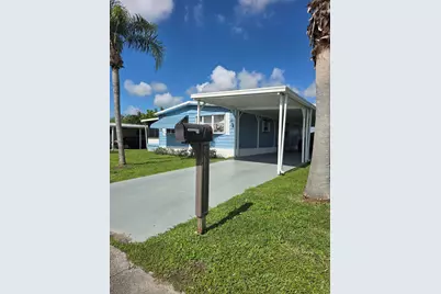 7 Madrid Lane, Port Saint Lucie, FL 34952 - Photo 4