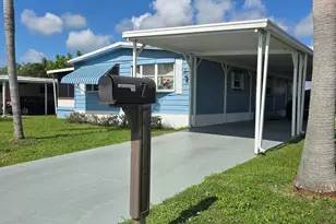 7 Madrid Ln, Port Saint Lucie, FL 34952 - Photo 4