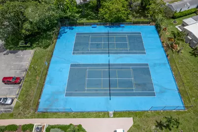 6466 Buena Vista Drive, Margate, FL 33063 - Photo 38