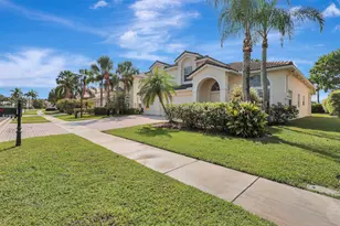 4190 Bahia Isle Cir, Wellington, FL 33449 - Photo 4
