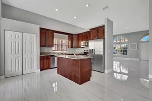 4190 Bahia Isle Cir, Wellington, FL 33449 - Photo 12