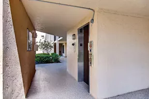 10174 Mangrove Dr, Boynton Beach, FL 33437 - Photo 6
