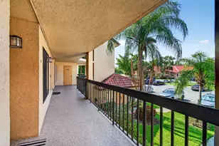 10174 Mangrove Dr, Boynton Beach, FL 33437 - Photo 4