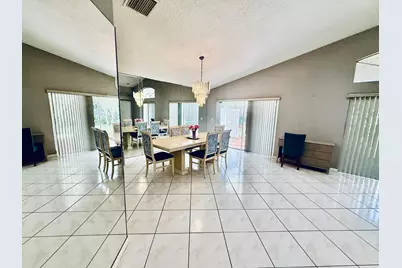 10921 Royal Caribbean Circle, Boynton Beach, FL 33437 - Photo 12