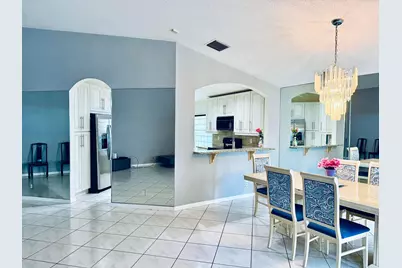 10921 Royal Caribbean Circle, Boynton Beach, FL 33437 - Photo 8