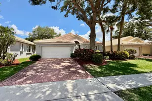 10921 Royal Caribbean Cir, Boynton Beach, FL 33437 - Photo 4