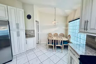 10921 Royal Caribbean Cir, Boynton Beach, FL 33437 - Photo 6