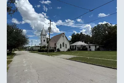 18 E Pleasant Street, Avon Park, FL  - Photo 2