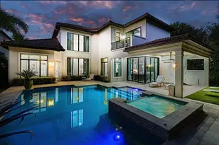 130 Gardenia Isles Dr, Palm Beach Gardens, FL 33418 - Photo 2