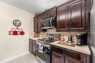 2005 20th Lane, Greenacres, FL 33463 - Photo 6
