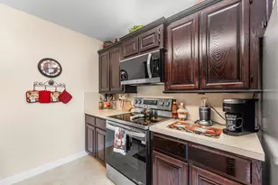 2005 20th Ln, Greenacres, FL 33463 - Photo 6