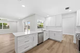 11991 SW 51st Ct, Cooper City, FL 33330 - Photo 10