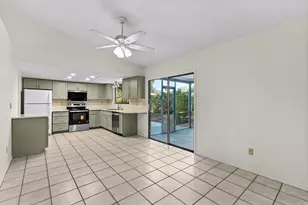 975 4th Ln, Vero Beach, FL 32962 - Photo 4