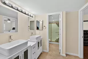 9409 NW 42nd St, Sunrise, FL 33351 - Photo 14