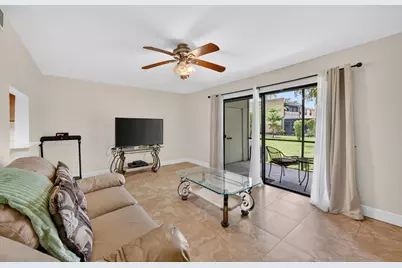 9409 NW 42nd Street, Sunrise, FL 33351 - Photo 6