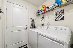923 Bent Creek Dr, Fort Pierce, FL 34947 - Photo 20