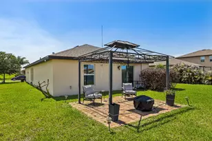 923 Bent Creek Dr, Fort Pierce, FL 34947 - Photo 26