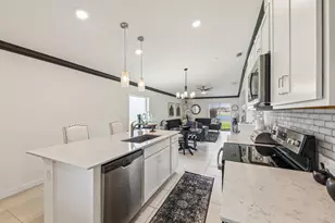 923 Bent Creek Dr, Fort Pierce, FL 34947 - Photo 12