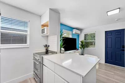 1545 NE 32nd Street, Oakland Park, FL 33334 - Photo 10
