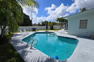 887 W Duval St, Lantana, FL 33462 - Photo 1