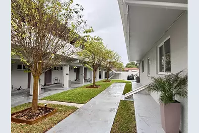 720 NE 7th Street #2a, Hallandale Beach, FL 33009 - Photo 20