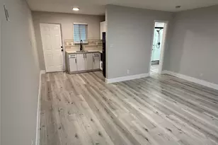 720 NE 7th St, Hallandale Beach, FL 33009 - Photo 2
