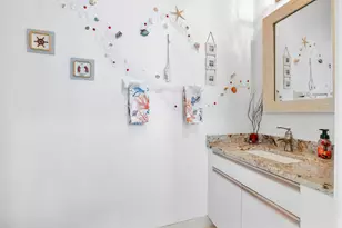 1950 NE 7th St, Deerfield Beach, FL 33441 - Photo 14