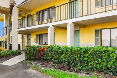 712 Meadows Circle, Boynton Beach, FL 33436 - Photo 30