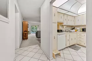 2615 NE 3rd Ct, Boynton Beach, FL 33435 - Photo 4