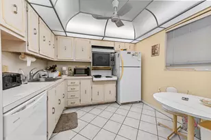 2615 NE 3rd Ct, Boynton Beach, FL 33435 - Photo 6