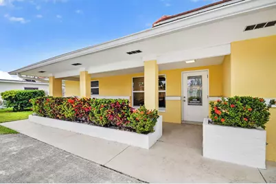 1221 Singer Drive, Singer Island, FL 33404 - Photo 8