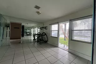 260 NE 42nd Ct, Deerfield Beach, FL 33064 - Photo 6