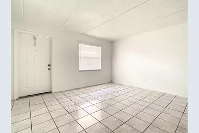 714 Michigan Court #4, Saint Cloud, FL 34769 - Photo 4