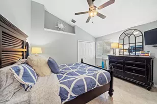 140 Thornton Dr, Palm Beach Gardens, FL 33418 - Photo 14