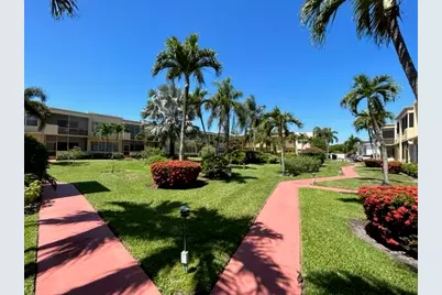 1250 Atlantic Shores Boulevard #105, Hallandale Beach, FL 33009 - Photo 4