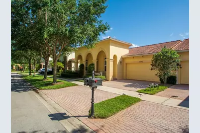 10091 SW Dolce Road, Port Saint Lucie, FL 34986 - Photo 2
