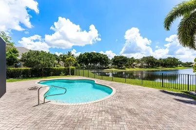 3592 Collonade Drive, Wellington, FL 33449 - Photo 28