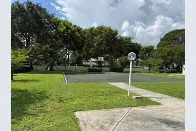 505 Gardens Drive #204, Pompano Beach, FL 33069 - Photo 12