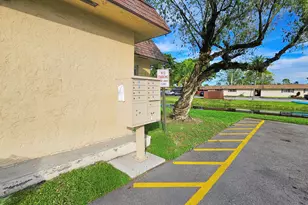 416 Lakeside Dr, Margate, FL 33063 - Photo 12