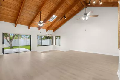 21111 Escondido Way, Boca Raton, FL 33433 - Photo 4