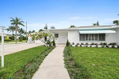 2412 N Lakeside Drive, Lake Worth, FL 33460 - Photo 2