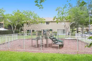 2712 NW 80th Ave, Sunrise, FL 33322 - Photo 14