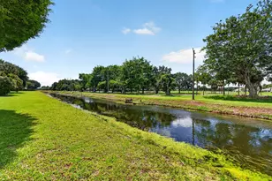 5561 Fairway Park Dr, Boynton Beach, FL 33437 - Photo 40